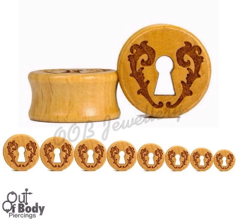 Organic Wood Tunnel W/ Keyhole & Carved Filigree