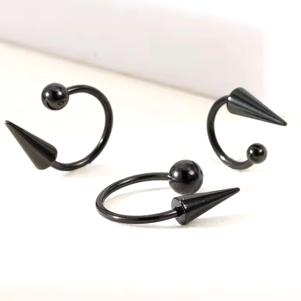 Horseshoe with Spike and Ball Ends, Cartilage, Septum, Lip Ring - Image 2