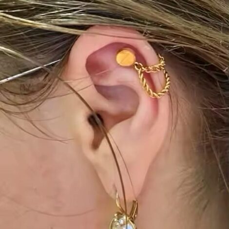 Double Chain Labrets with Threadless Push Pin Moon, Heart or Round Tops - Image 5