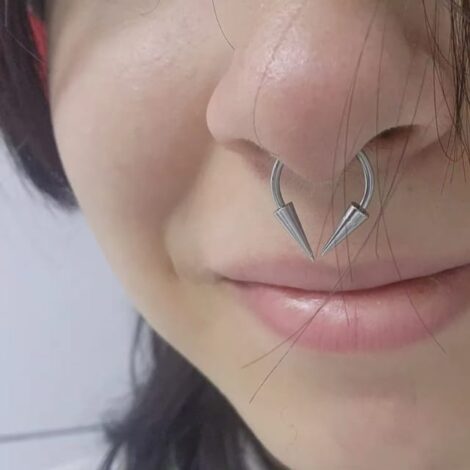 Implant Titanium Horseshoe Barbell with Spikes Internally Threaded - Image 5