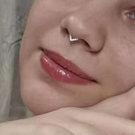 Hinged Segment Ring Teardrop With CZ Single Line Chevron Setting - Image 5